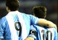 Messi 350 gólnál jár, Higuaín megelőzte Mario Kempest
